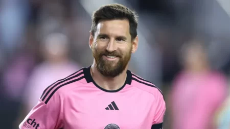 2022 Football Predictions and odds: Lionel Messi to play in Premier League, Newcastle to spend over £100m in January and be relegated and Harry Kane to join Man City
